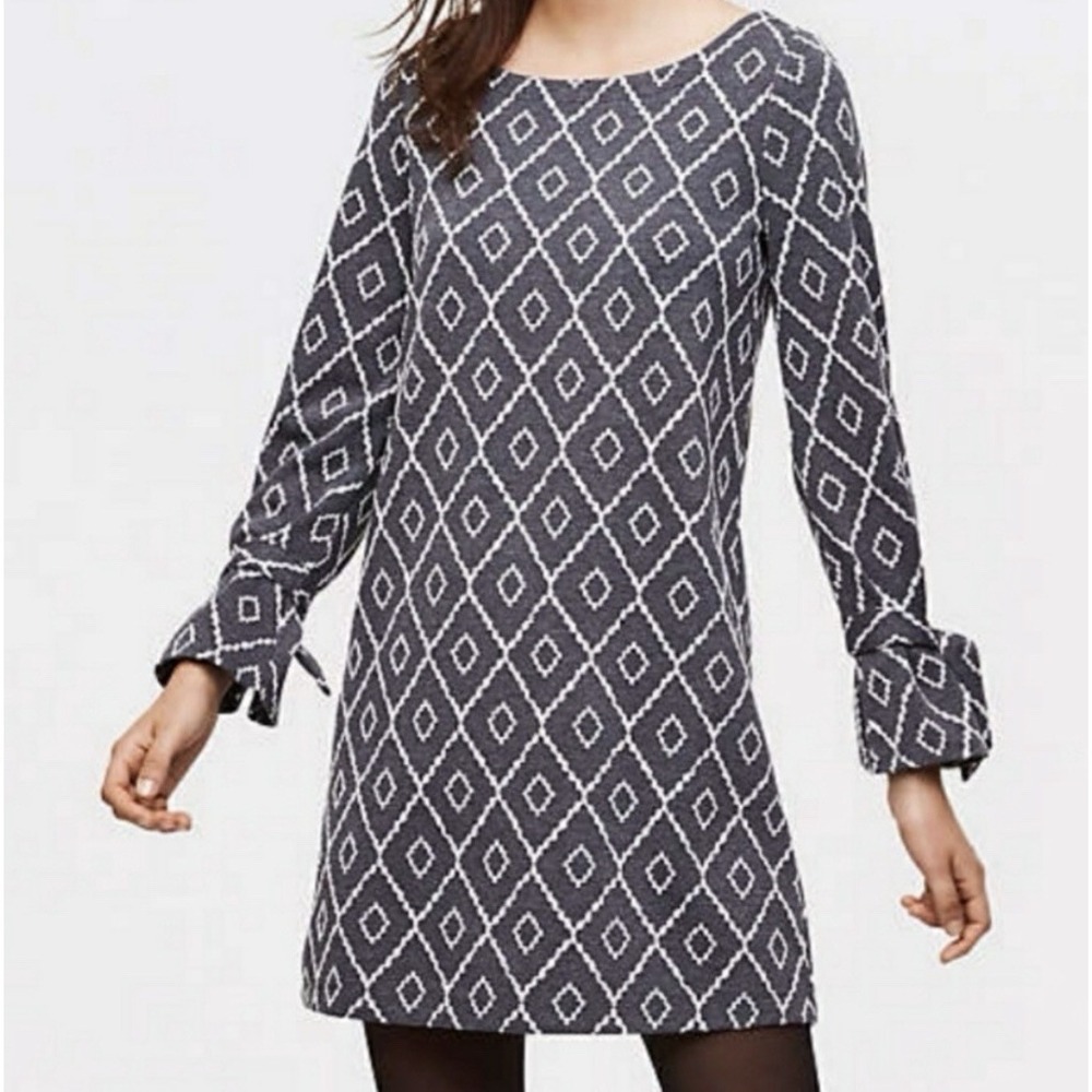Loft Women's Gray White Diamond Mini Shift Dress Long Sleeves‎ Size Small New